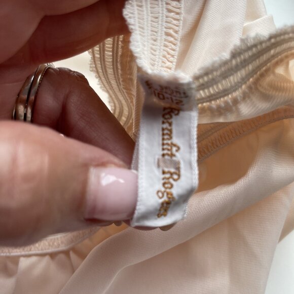 Vintage 70s Formfit Rogers Half Slip Pastel Pink Nylon Lace Size Short Small USA - Picture 5 of 8
